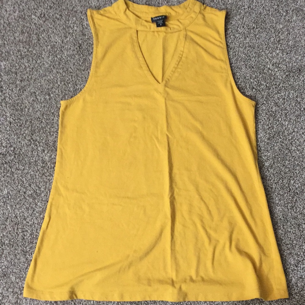 Torrid mustard long stretchy key hole tank
